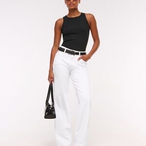 NWT A&F High Rise 90’s Relaxed Jean Curve Love